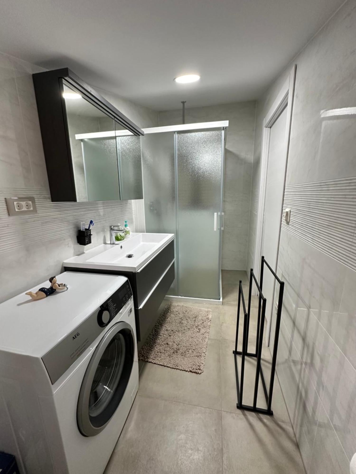Bee House Suite - Brand New Apartment 100 M From Sea Kastela Exterior photo
