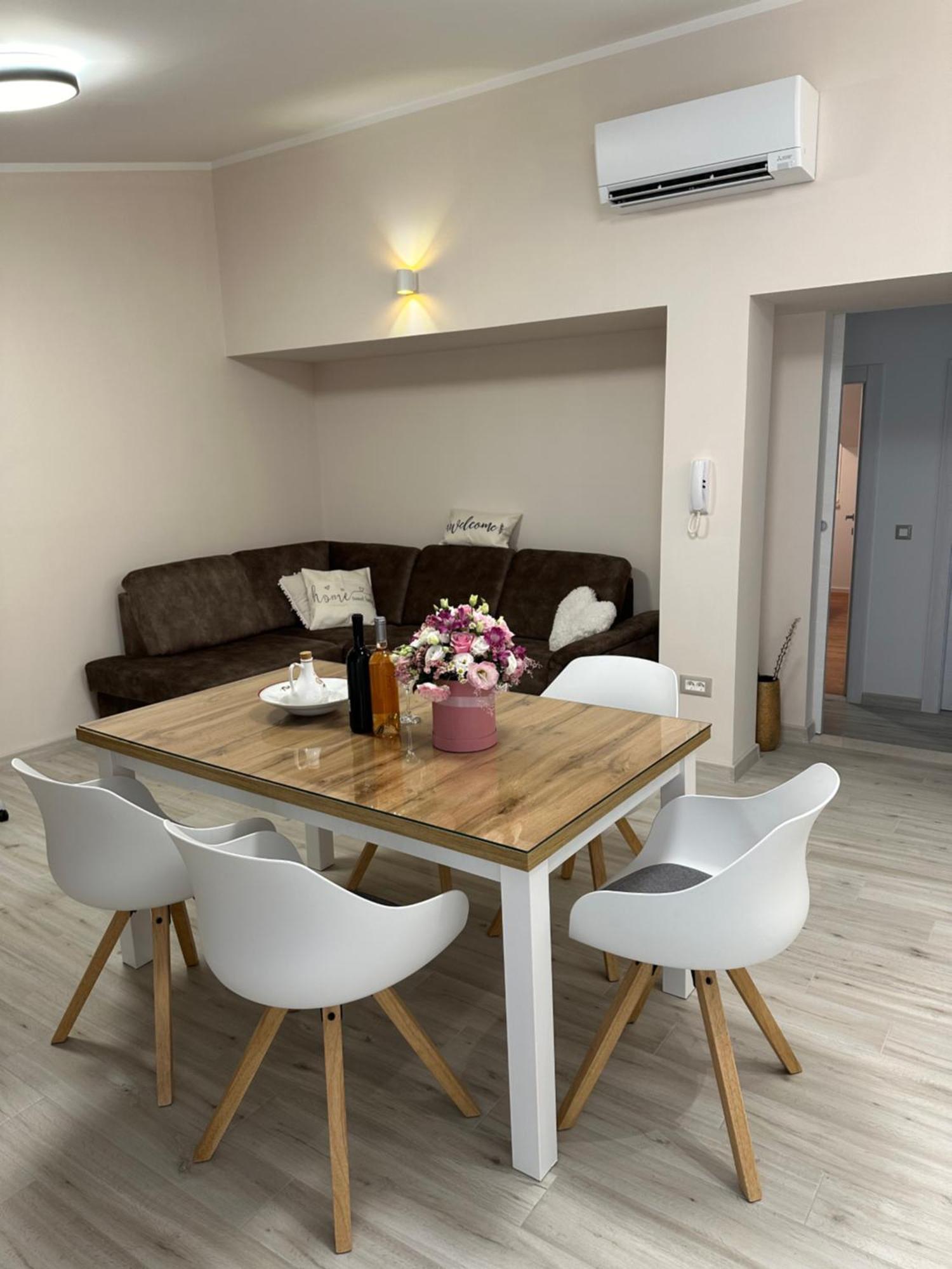 Bee House Suite - Brand New Apartment 100 M From Sea Kastela Exterior photo